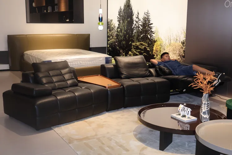 休闲风简约风部分三人位功能沙发北欧意式皮艺客厅劳伦斯电动真皮