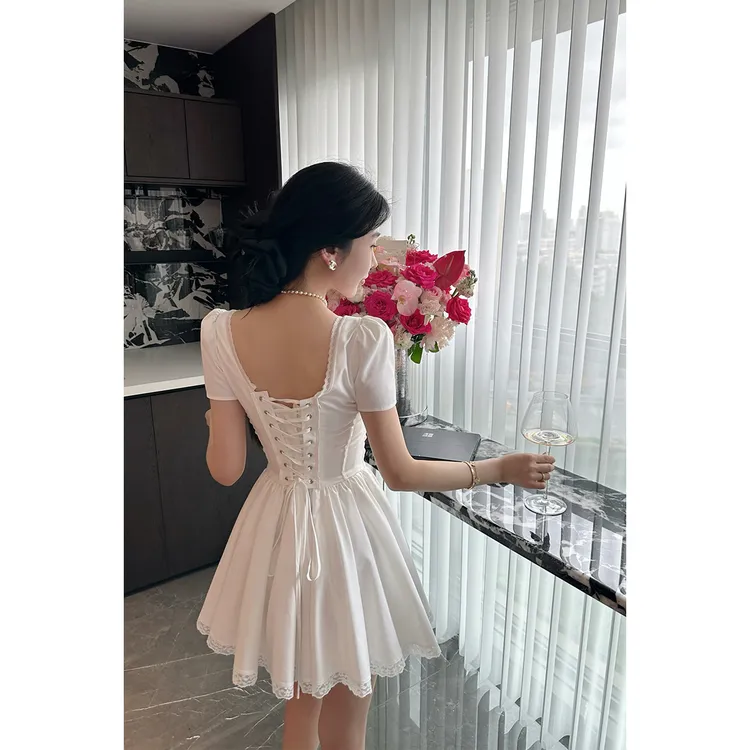 毛妮LADIESFIRST【爱丽丝仙境】甜妹风连衣裙女提花收腰短裙L1949