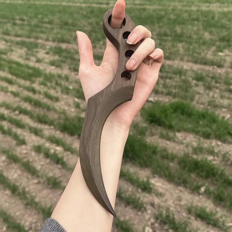 手工爪刀重蚁木高硬度实木一体原木盘玩随身便携