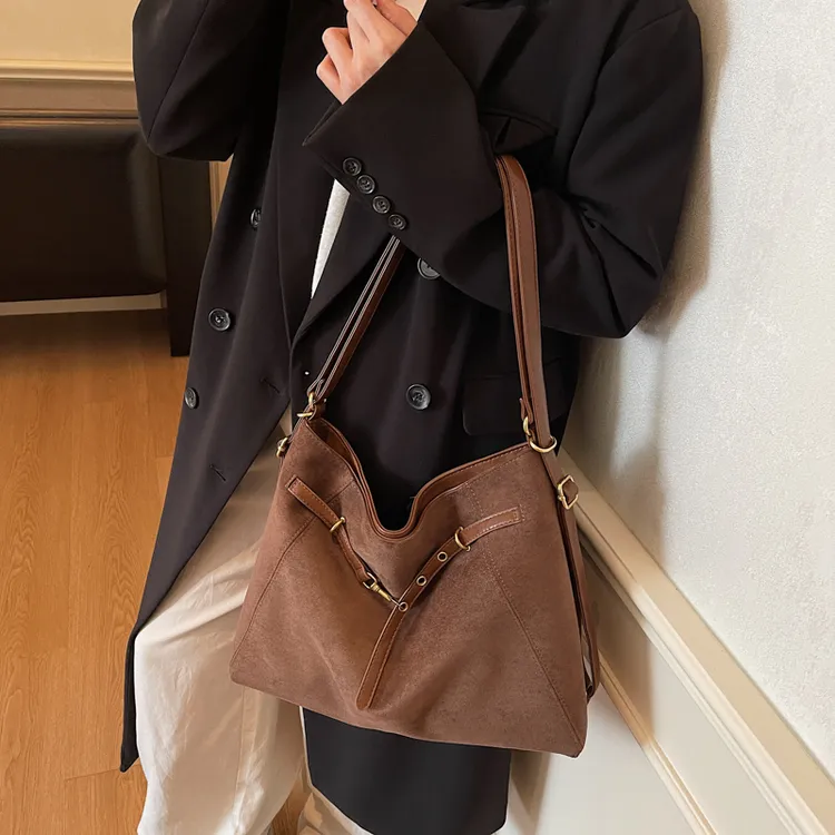 双肩背托特包拉链女士单肩包小众通勤秋冬大包腋下时尚休闲斜跨