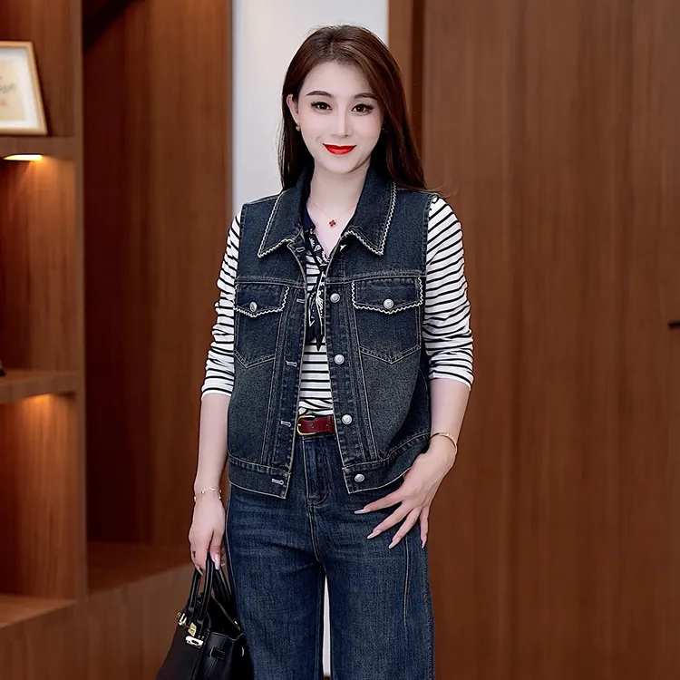 2025秋季新款波浪边刺绣时尚舒适简约松弛水洗复古软牛仔马夹外套