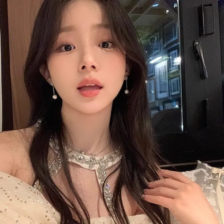 合金仿珍珠耳饰 闪锆四叶花珠珠流苏耳钉女轻奢气质大气百搭耳饰