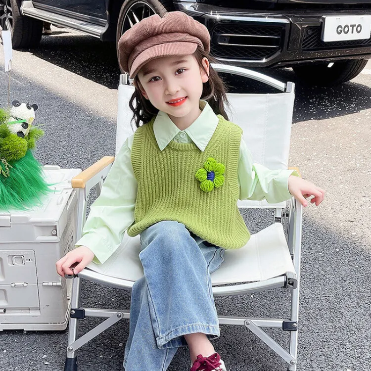 女童花朵背心秋装2025新款女孩韩版纯色针织马甲洋气网红上衣