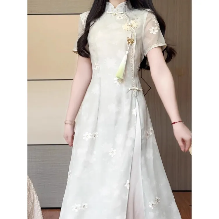 绿色改良新中式奥戴旗袍2025夏季新款气质素雅淑女日常可穿年轻款