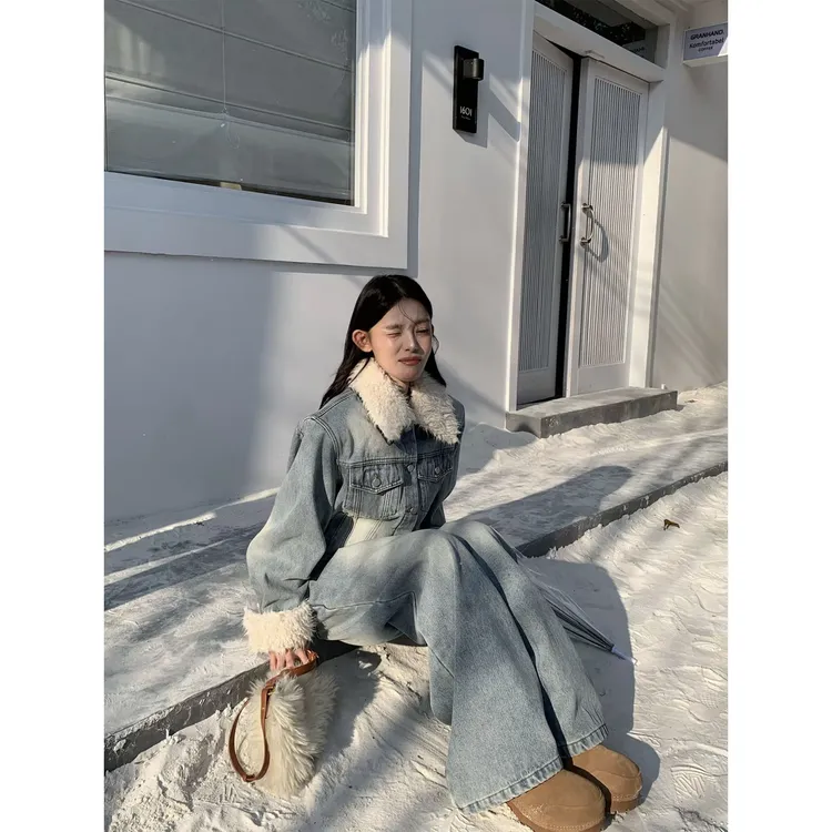 2025新款韩系秋冬翻毛领保暖夹绒牛仔外套+水洗直筒牛仔裤套装女