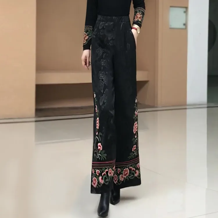 新中式缎面提花阔腿裤长裤女2025秋季新款民族风刺绣松紧腰直筒裤