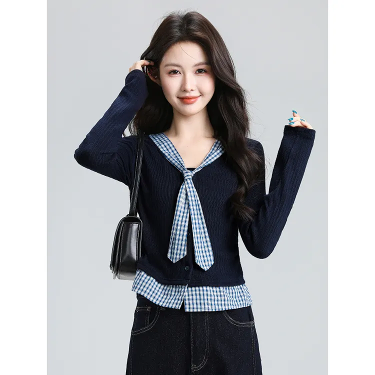 法式假两件格子拼接v领长袖t恤女秋季设计感小众正肩短款打底上衣