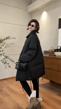 月月 2025秋冬新款【理予】极简风中长款黑色竖纹羽绒服 2510C6877