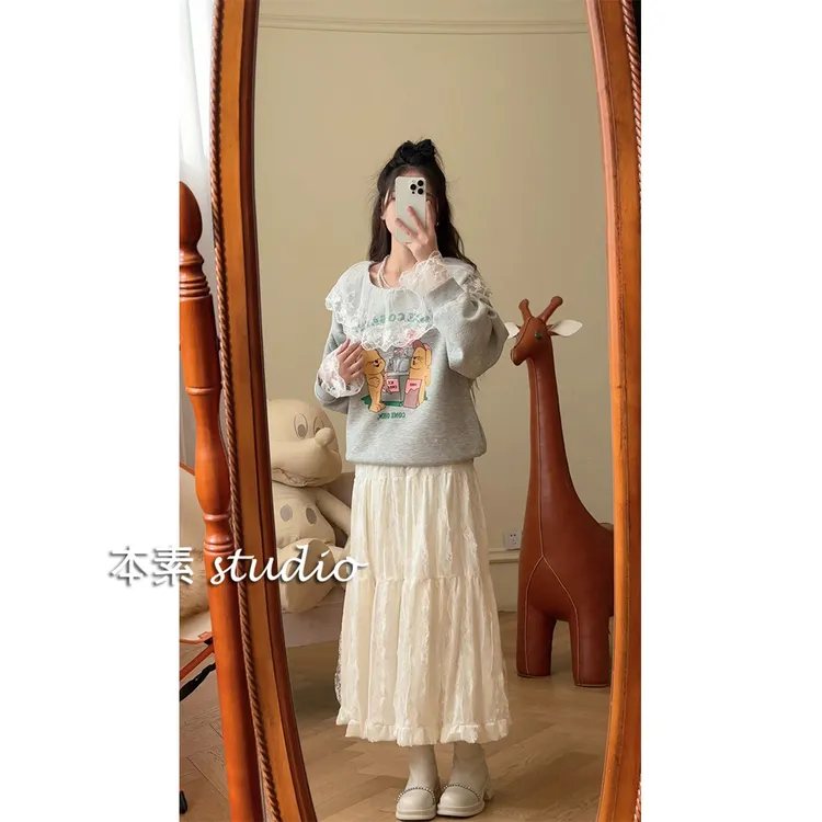 韩女穿搭C4901印花蕾丝拼接娃娃领卫衣