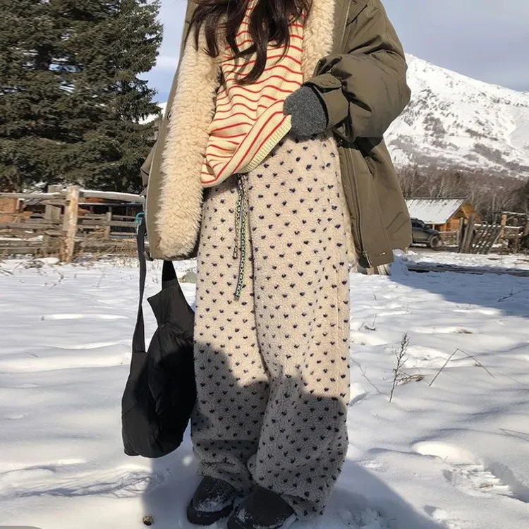 【加厚保暖】秋冬款复古慵懒风彩色抽绳阔腿弯刀波点羊羔绒休闲裤