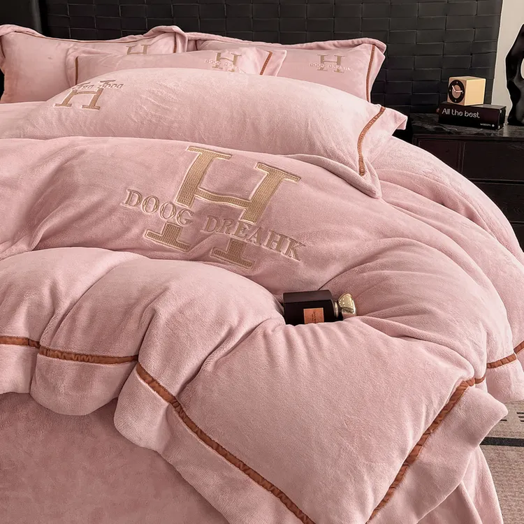 富安娜A类牛奶绒四件套冬季保暖双面珊瑚绒床单被套法兰绒床品