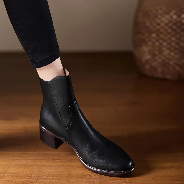 不累脚手工女鞋5.5cm~2025今年流行鞋子秋季明星同款百搭短靴女