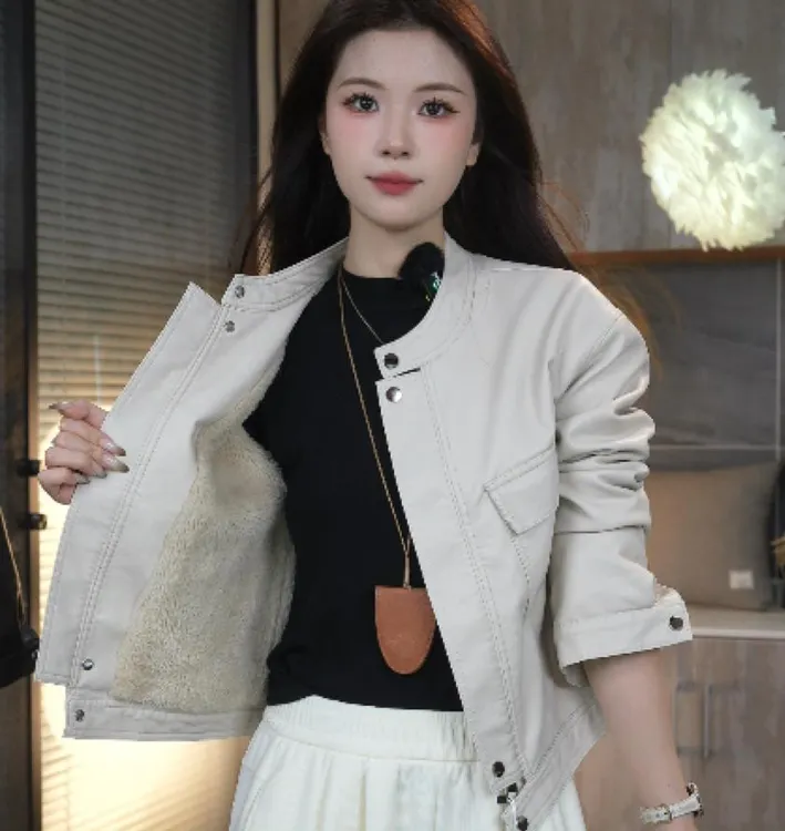 2025加绒加厚浅色皮衣外套女欧货工装机车服秋冬保暖皮pu夹克上衣