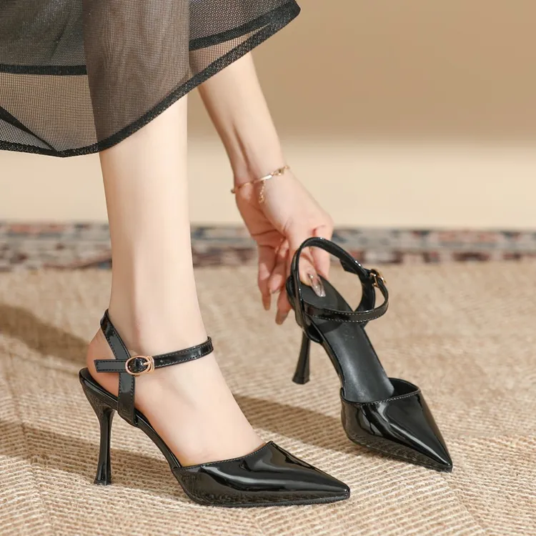 法式高跟鞋女包头夏凉鞋黑色5公分2025新款软皮不累脚大码41一43