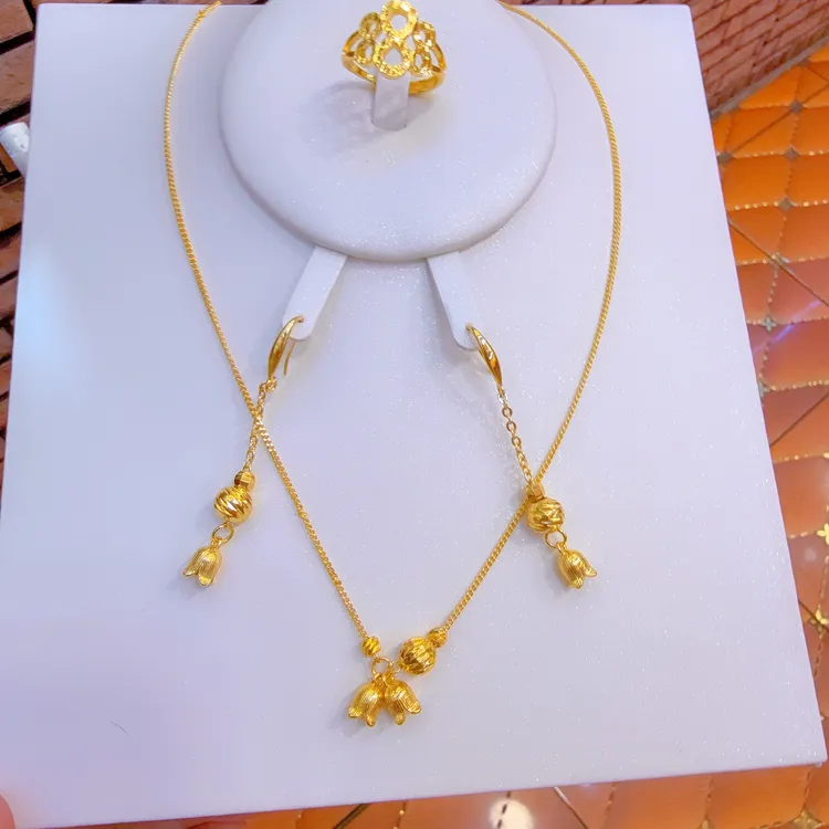 铜合金亚克力项链 爆款时尚金子同款三件套首饰气质精致金色