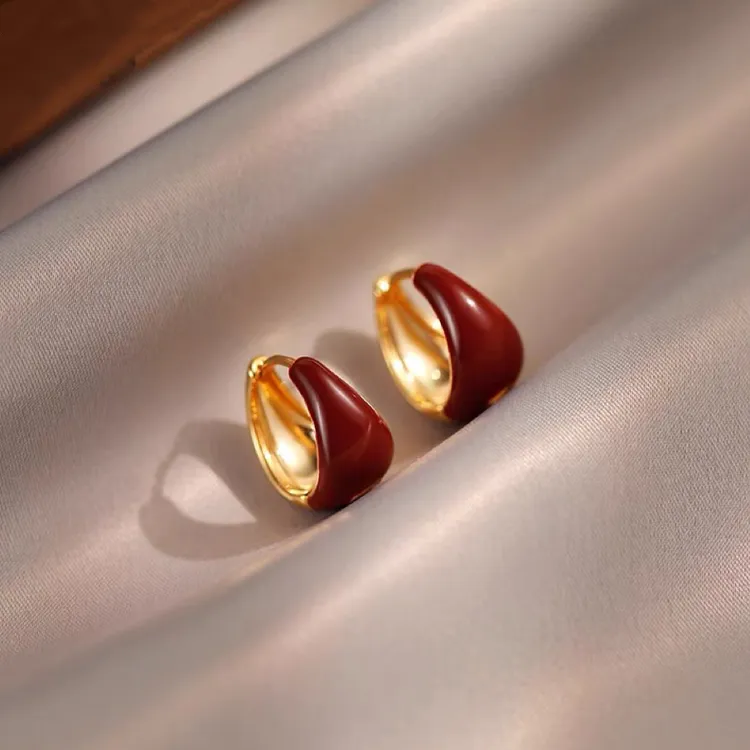 铜合金耳饰 秋冬新款水滴耳扣气质时尚耳环轻奢饰品百搭复古耳钉