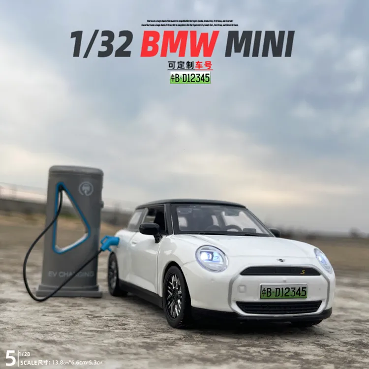 1/28宝马MINI合金属新能源汽车模型回力声光复古玩具车礼物摆件