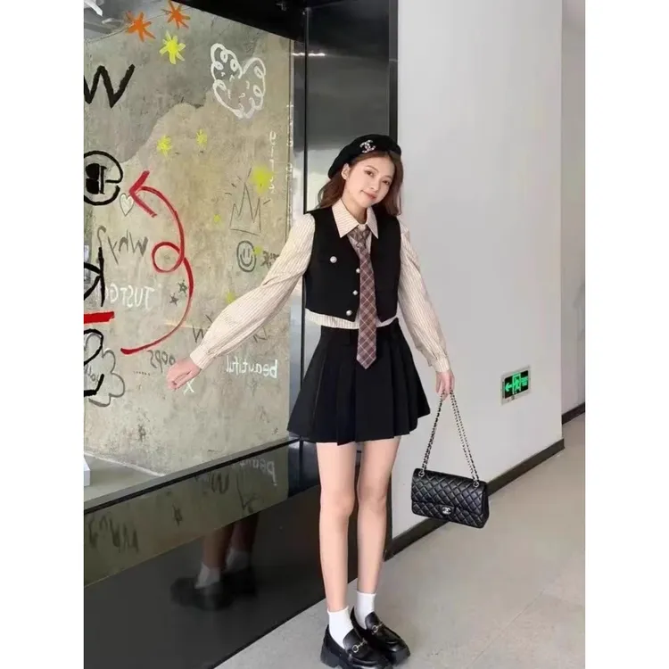 靓丽潮流~复古JK制服学院风套装裙2025秋冬衬衫马甲百褶裙三件套