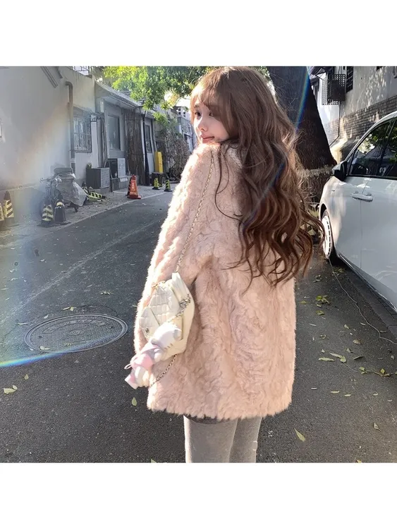 人造皮草 2025新款环保毛毛粉色小湖羊外套女