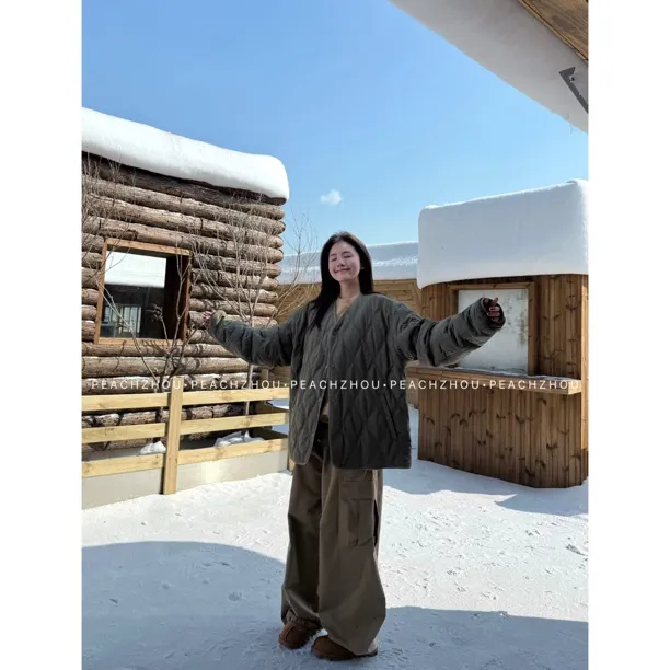 『PEACHZHOU』葫芦绗缝撞色内衬宽松V领按扣大版棉服休闲夹棉外套