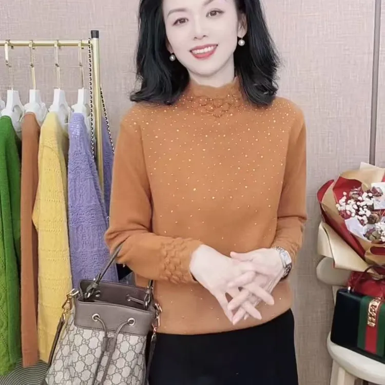 秋冬女士新款半高领菠萝纹提花纯色烫钻气质宽松显瘦长袖针织打底