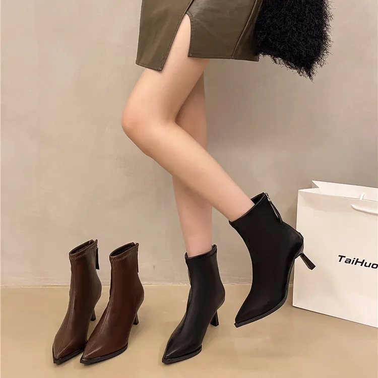 黑色高跟短靴女尖头瘦瘦靴2025新款细跟及裸靴袜子靴气质春秋单靴