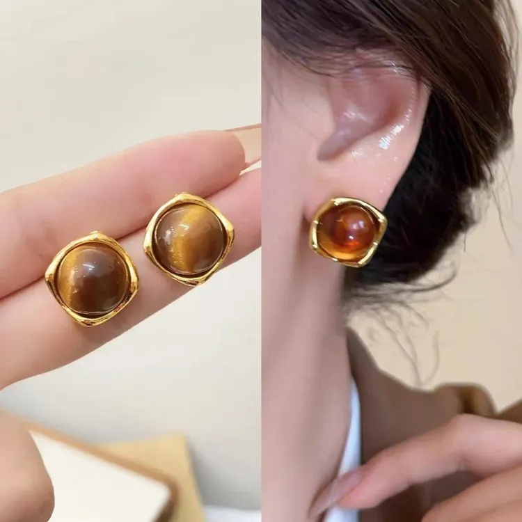 铜合金耳饰 秋冬新款耳高级感美拉德复古气质2025新款耳钉A36