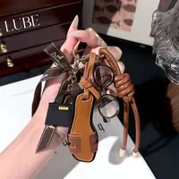 【爱玛潮挂】歪歪高定手工手机挂件适用于安卓苹果手机壳