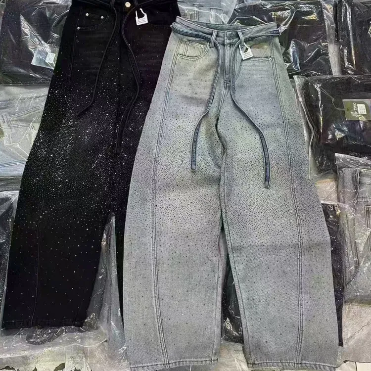 A.M艾墨儿女款名媛风水钻牛仔裤