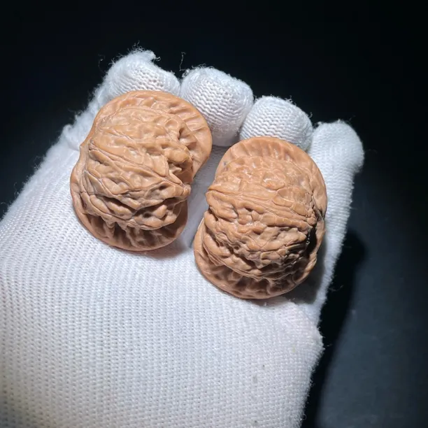 605矮桩蓟县战鼓狮子头文玩核桃实物拍摄尺寸:边40肚36高31
