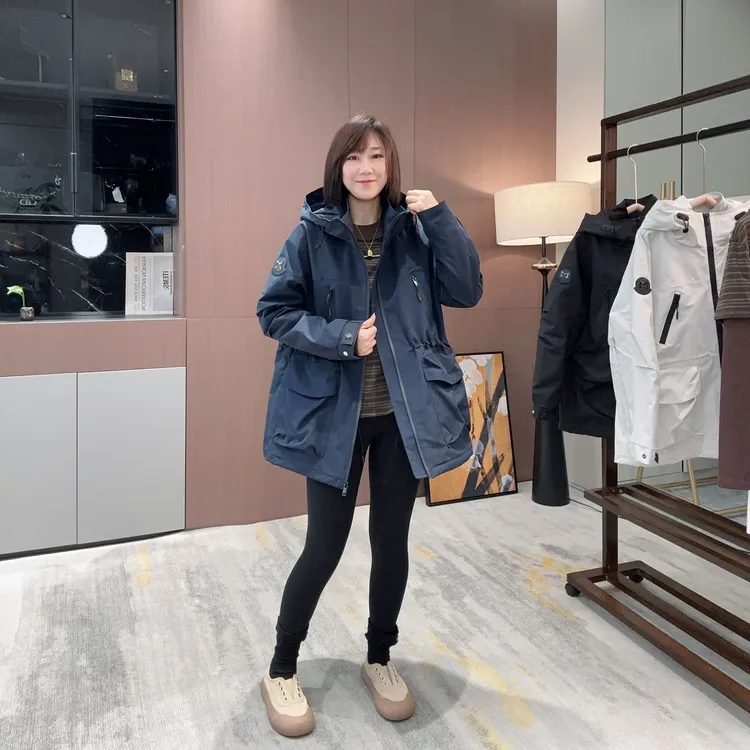 二棉工装冲锋衣女2025秋季新款加棉宽松休闲连帽风衣户外短款外套