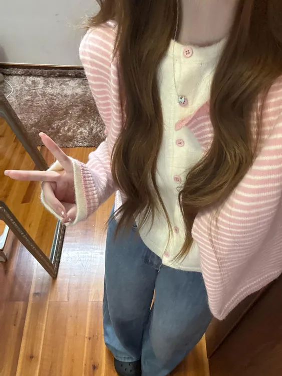 韩系粉色假两件短款针织开衫女撞色条纹外搭2025秋季氛围感女上衣