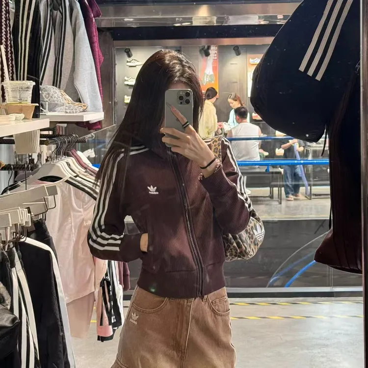 adidas三叶草女款时尚休闲百搭运动夹克IY7278 IN6061