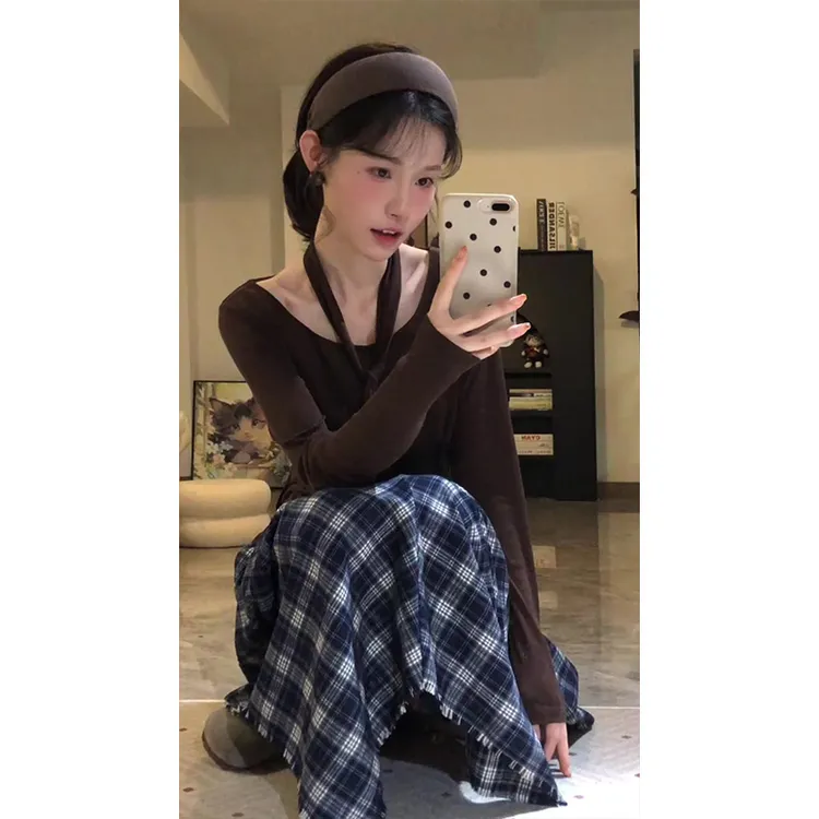 纯欲圆领飘带长袖t恤女2025秋辣妹显瘦修身气质上衣+裙子两件套装