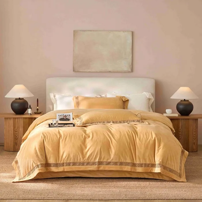 曼轩 新款A类高端德芙绒镂空四件套高克重短毛绒婴儿绒床品 柔梦