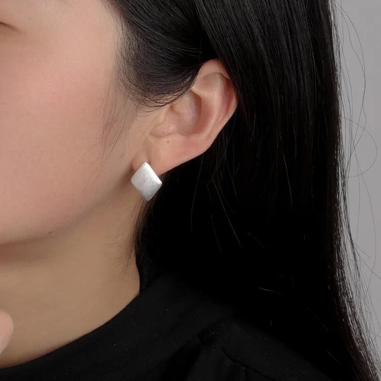 925银耳饰 S925纯银方块拉丝耳扣冷淡风设计高级感送女友礼物