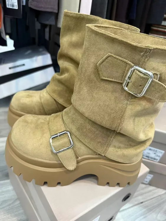 设计感厚底裤管靴女2025秋冬季新款增高显瘦百搭中筒