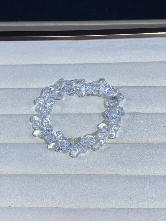  白色蝴蝶手串AA53