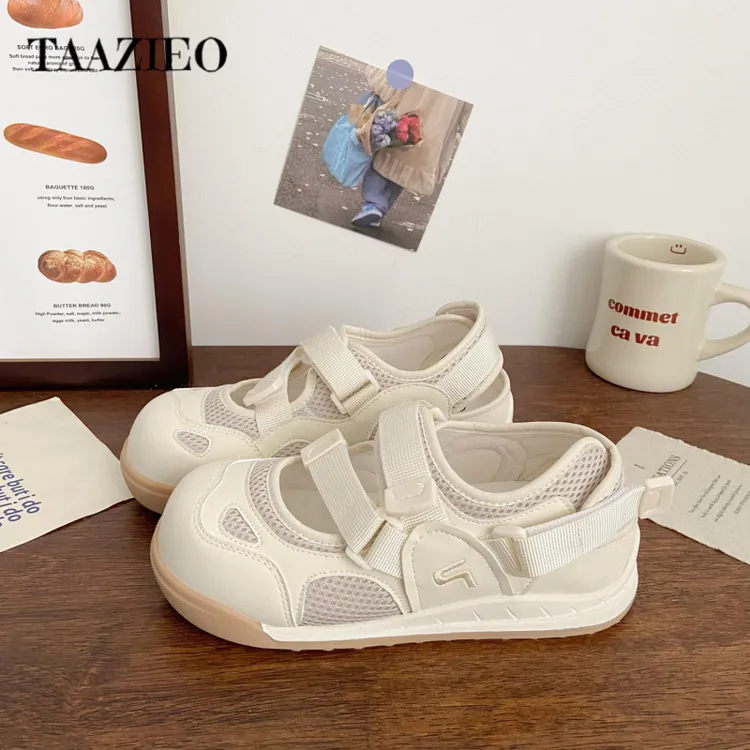 TAAZIEO丑萌镂空魔术贴平底小白鞋女凉鞋百搭chic小众设计玛丽珍