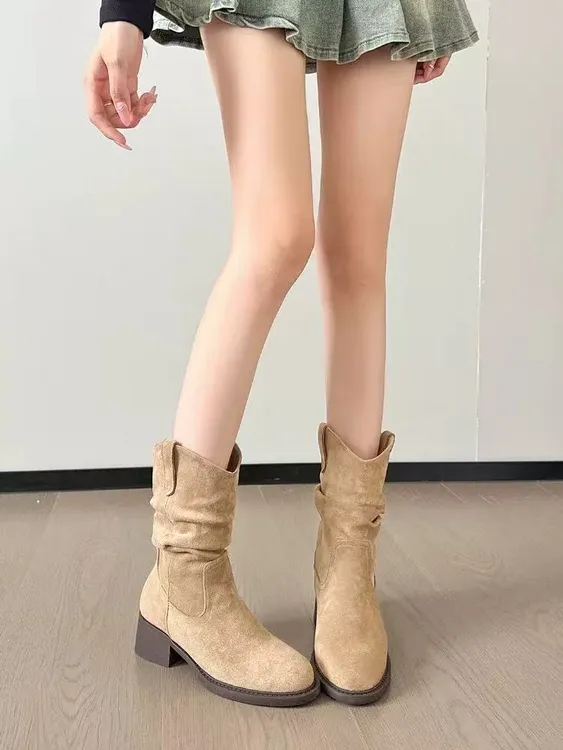 新款厚底马丁靴中跟低跟内增高秋季冬季秋冬常规中筒女时装靴-高