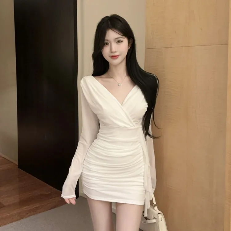 性感V领拼接网纱流苏褶皱长袖连衣裙气质显瘦收腰包臀打底短裙女