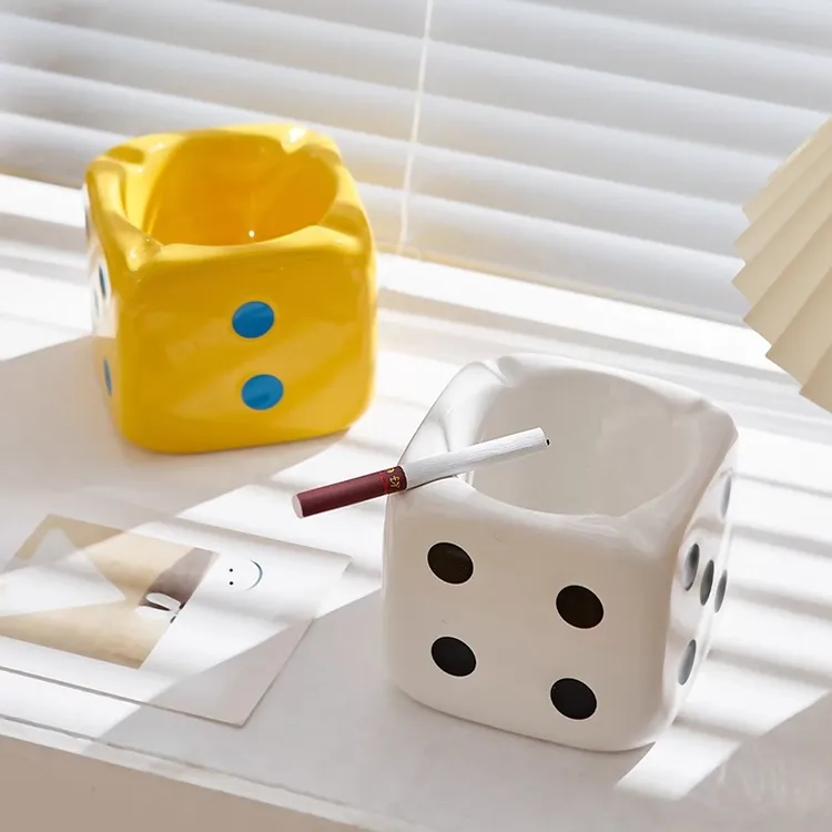 创意轻奢陶瓷烟灰缸2025新款客厅书房高档烟缸男士小众设计乔迁礼