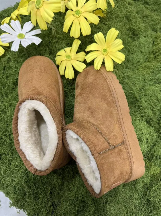 雪地靴加厚保暖时尚雪地靴防滑一脚蹬短筒冬季1602