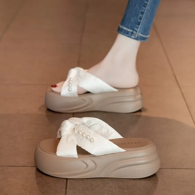 小码33厚底国风凉拖鞋女夏时尚洋气2025新款高级感松糕爆款沙滩鞋