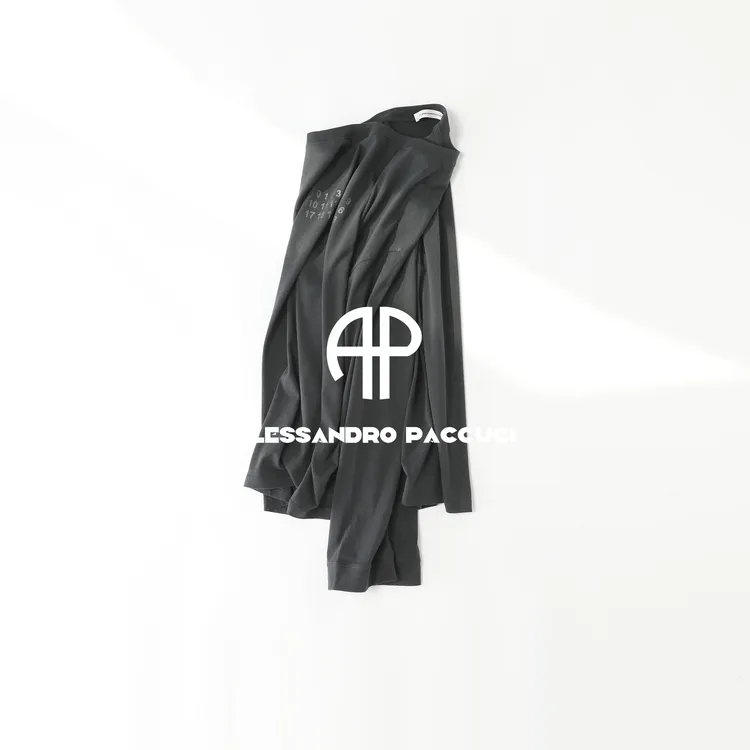 AP洛哥53164TW【数字标记】纯棉数字印花复古做旧感时尚百搭长袖T恤