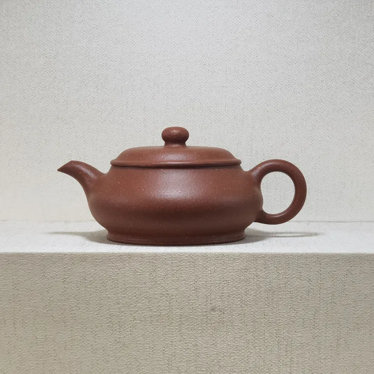 原矿降坡明炉，容量160cc。