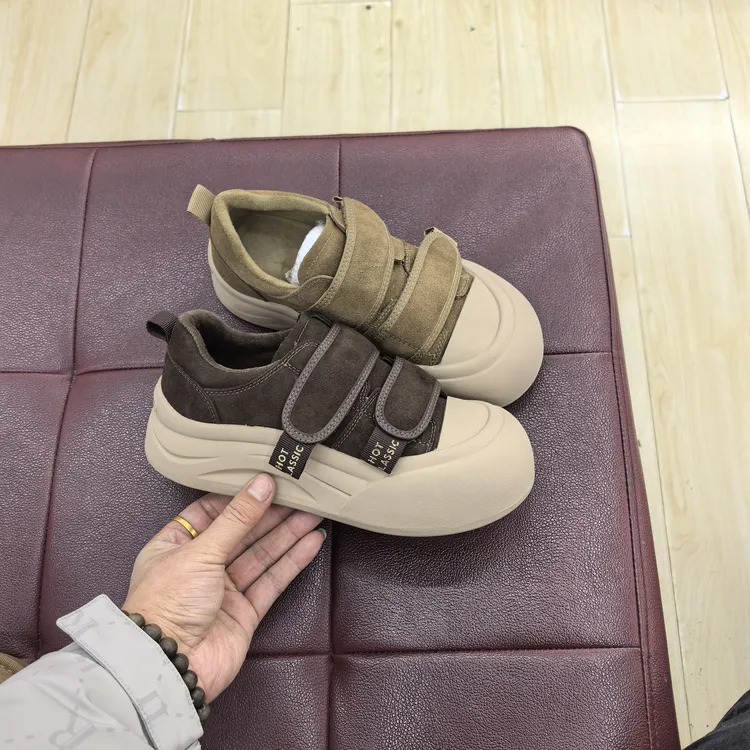 欧陌女鞋冬季新款加绒厚底大头休闲板鞋女鞋百搭保暖舒适百搭