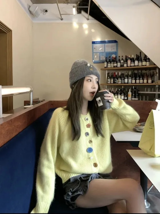 小众设计异型彩扣毛衣开衫女2025新款韩系独特超毛衣开衫外套女