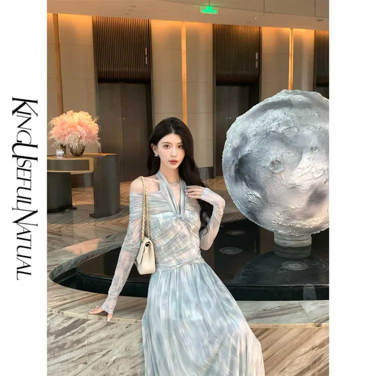 KUN【浪漫马德里】法式氛围感 优雅减龄叠褶肌理感印花裸肩连衣裙