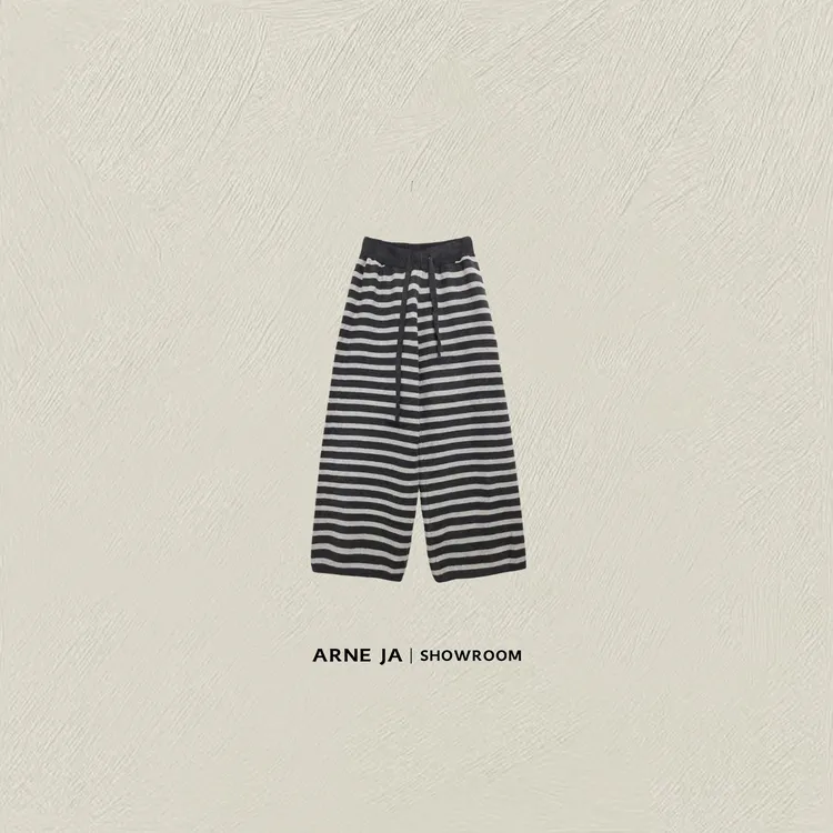 ARNE JA｜“秩序美学”温暖加倍理性条纹精织直筒裤W8991113